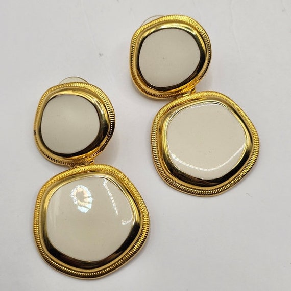 80's Cream Enamel Earrings Pierced Drop Gold Tone… - image 5