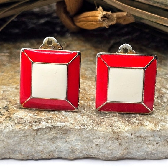 80's Red Enamel Square Gold Tone Earrings Clip-On… - image 1