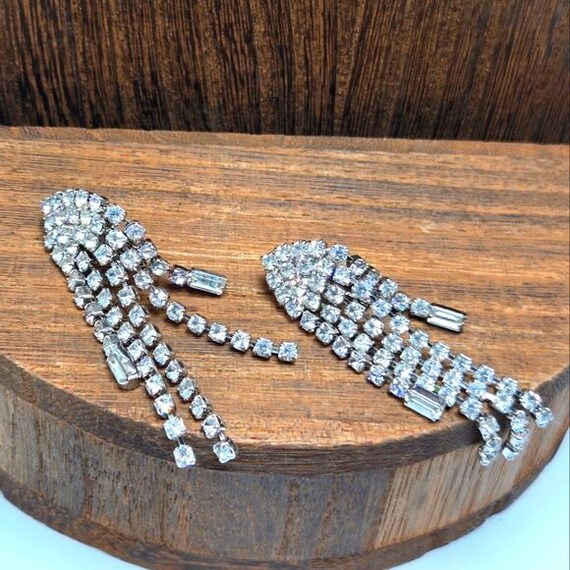 60's Rhinestone Clip-on Earrings Silver Tone Art Deco Dangles Drop