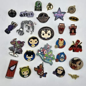 Lot of 26 Marvel DC Comics Lapel Pins Wonder Woman Spiderman Spawn Deadpool Avengers Superhero Souvenir Pinback Button Jewelry Collectable