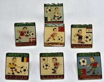 Kavel van 7 FIFA Wereldkampioenschap voetbal 1986 Mexico reversspeldjes voetbal souvenir preppy sportief speld mode kostuumsieraden verzamelobject vintage landgoed
