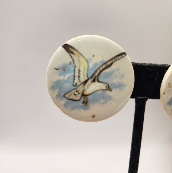70's Ceramic Seagull Earrings Clip-On Round Paint… - image 3