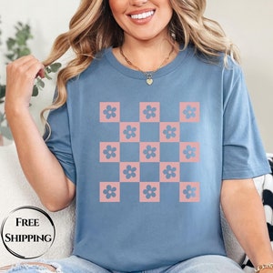 Checkered Flower Shirt, Flower Shirt, Floral Shirt, Boho Flower Shirt, Nature Shirt, Flower Cottagecore Shirt, Trendy Floral Tee, Mom Tshirt