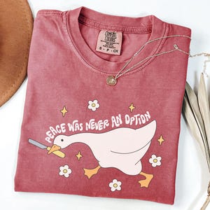 Silly Goose Shirt, Retro Silly Goose Shirt, Silly Goose on the Loose, Funny Goose Shirt, Silly Goose Tee, Funny Meme Shirt, Funny Shirt