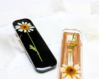 Daisy Pressed Wildflower Rectangle Chamomile Hair Clip Made With Resin, Real Flower Hair Accessories, Gold Tone Alligator Hair Clip