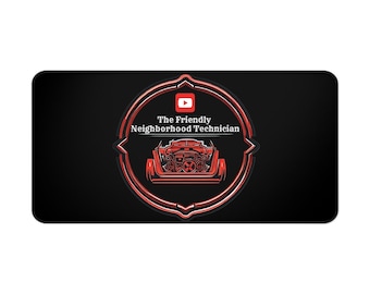 Bijgewerkte bureaumat met Mr. FNT-logo