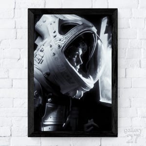 Ellen Ripley - Alien 1979, Sigourney Weaver, Ridley Scott, Film Scene, Canvas, Metal, Framed, Ready to Hang, Premium Fine Art Print