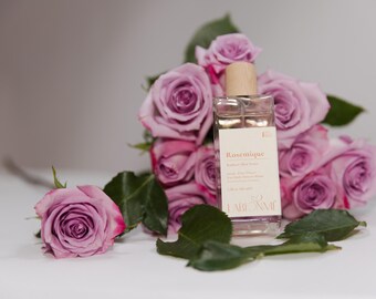 Tonico alla rosa biologico con miele fermentato: spray tonico prebiotico per la pelle