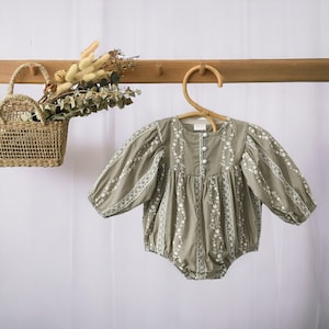 Baby Girl Romper, Baby Shower Gift, Coming Home Outfit, Bubble Romper, Cotton Lace Long Sleeve Newborn Rompers, Baby Announcement Outfit