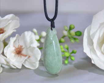 Cicada Jade Pendant, Myanmar Natural grade A Jadeite, Exquisite Green Artistry for Serenity and Style.