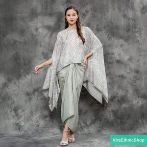 Malika Batwing Island Motiv - AIRA BATIK-Anzug für einen stilvollen Look, Brokat, Kebaya Modern, Kebaya Encim, Kebaya Set