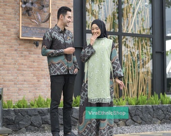 Luxe traditionnel : couple Gamis Bonita Sage Maxy, chemise batik, robe batik, batik, robe ethnique, vêtements de couple, chemise batik homme