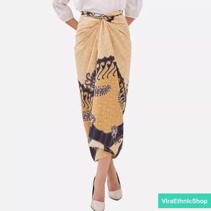 Traditional Batik Wrapped Skirt Women&#39;s Jumputan Kebaya Free Ring Cream, Wrap Skirt, Batik Skirt, Ethnic Batik, Ethnic Skirt, Beach Skirt