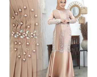 Naily Kebaya Chana: Prachtige zeemeerminjurk met ingewikkelde parel- en Payet-details, Kebaya-jurk, Kebaya Modern, Kebaya Encim