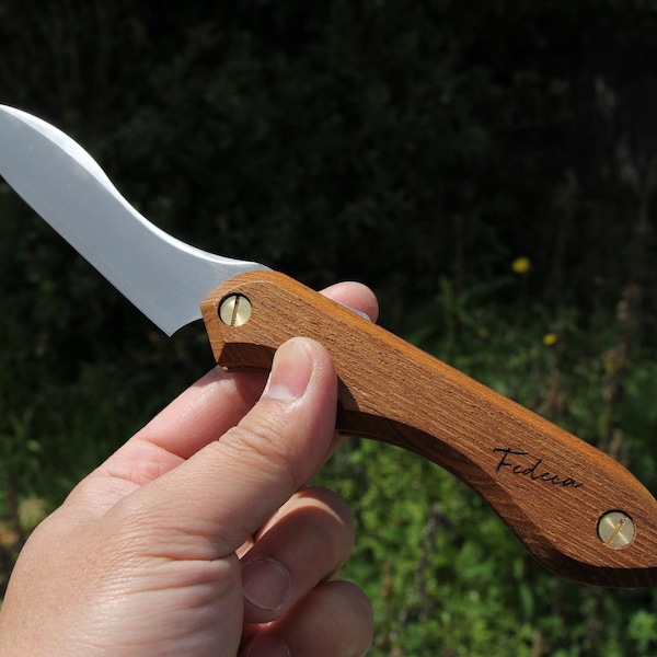 Japanese pocket knife - folding knife for cooking indoors & outdoors - Outdoor kitchen knife