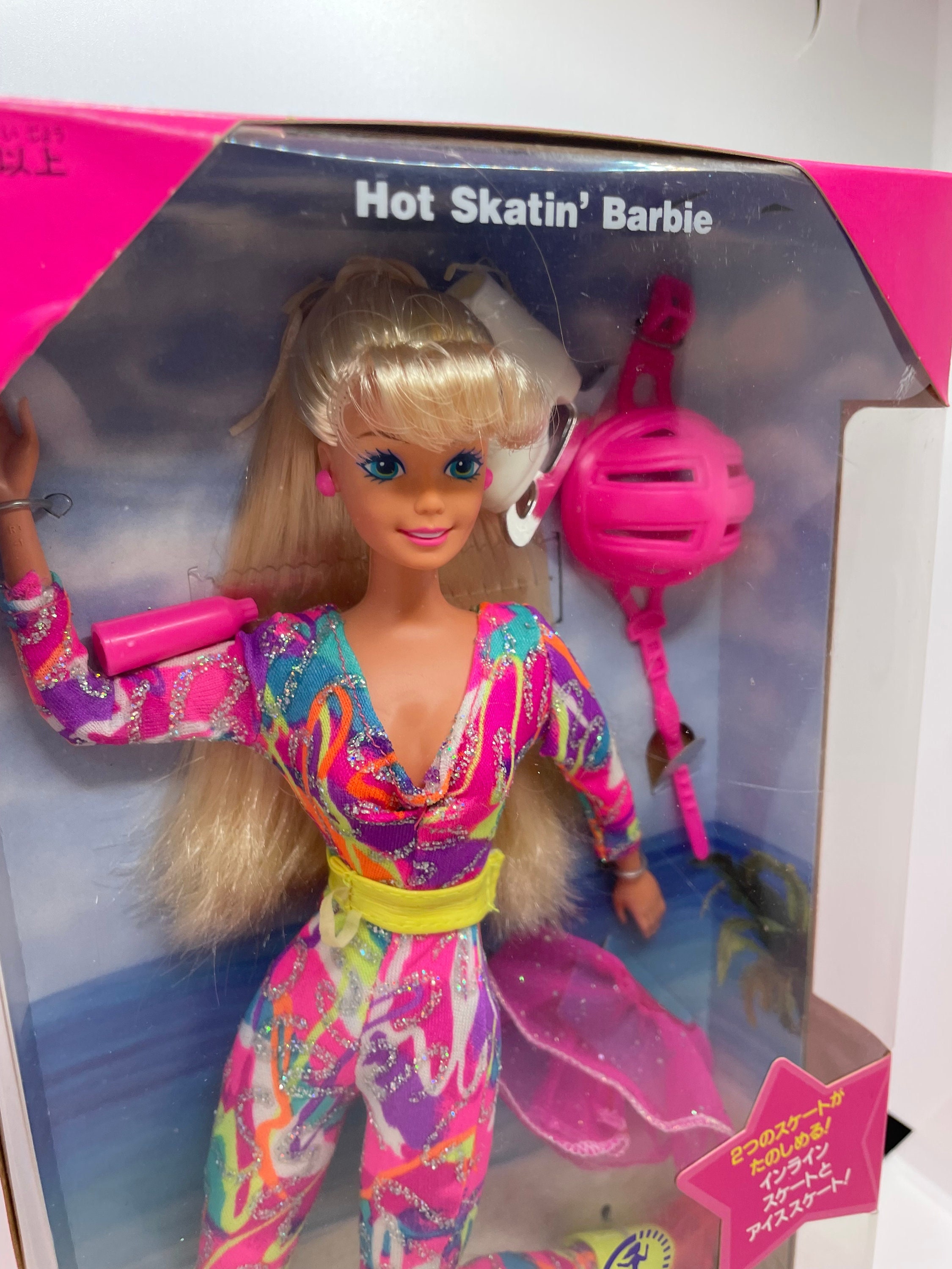1995 Hot Skatin' Barbie JAPAN, With Rollerblades and Ice 1995 Hot Skatin' Barbie JAPAN, With Rollerblades and Ice