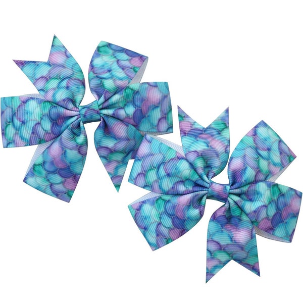 Ramy’s blue bow