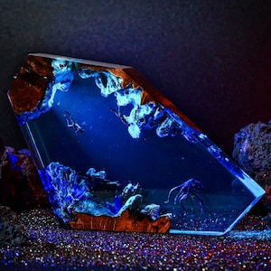 Octopus and Diver Night Light, Octopus Resin Lamp, Ocean Diorama Lamp, Epoxy Resin Art, Under the Sea Night Light, Home Decor, Handmade Gift