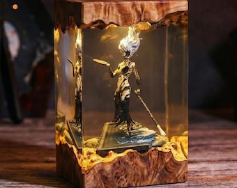 Paintress Clair Obscur Expedition 33 Resin Lamp, Epoxy Night Light, Game Room Decor, Game of the Year, Gift for Gamer, Clair Obscur Figure