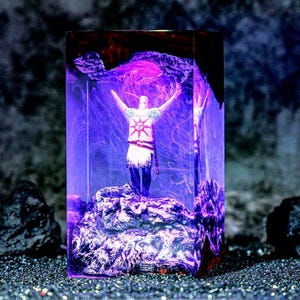Solaire of Astora Resin Lamp, Praise the Sun Light, Dark Souls Gift, Gamer Decor, Thank God Diorama Art, Gift for Gamers, Dark Soul 3 Fans