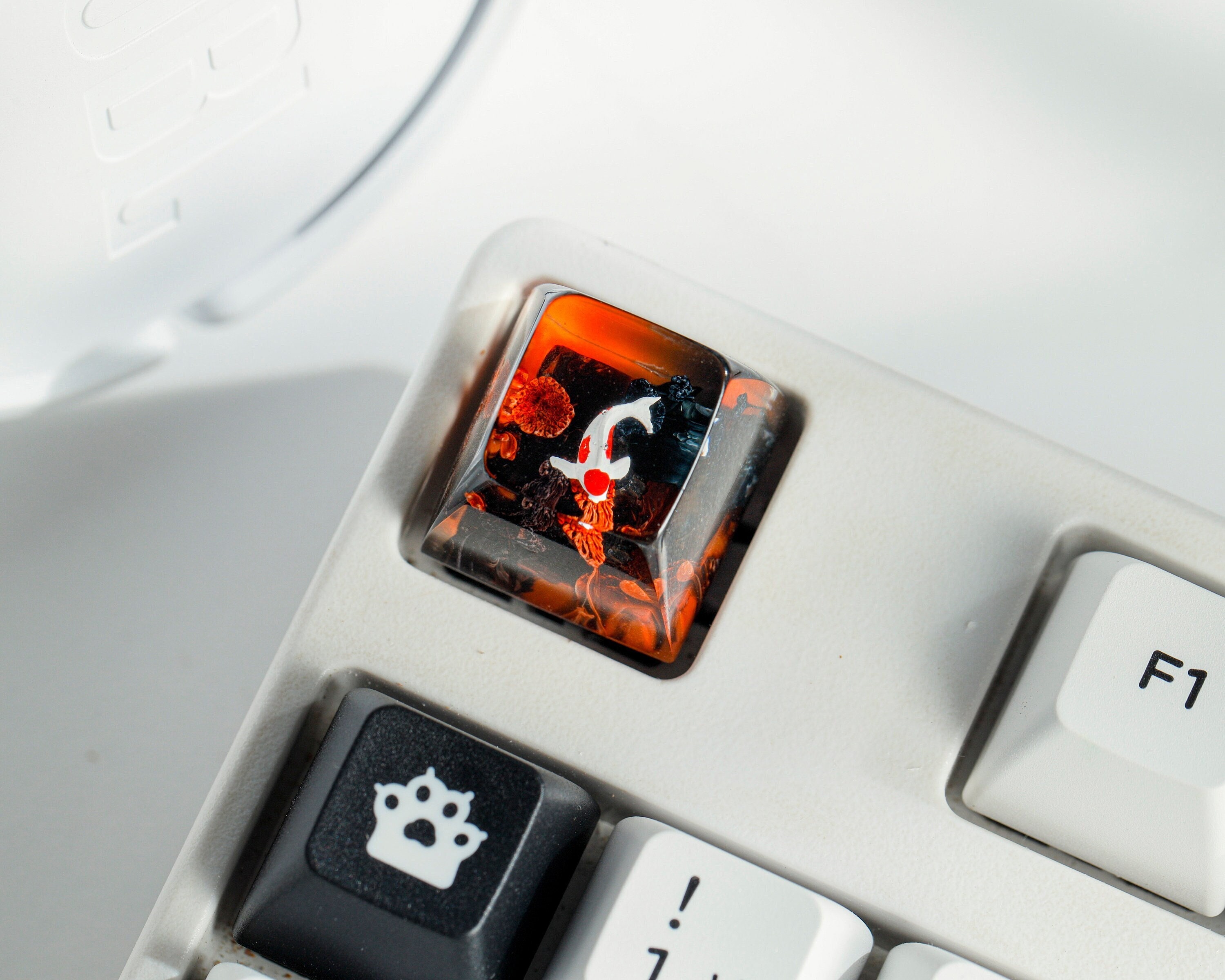 ONLY 12 USD Koi Fish Keycap, Artisan Keycap, Japanese Koi, Keycap for Mx Cherry Switches Mechanical Keyboard, Gift for Him