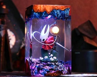 Silksong Hornet Resin Lamp, Hornet Figure, Game Decor, Gamer Desk Setup, Boyfriend Valentine Gift, Gift For Couple, Handmade Birthday Gift