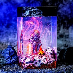 Onion Knight from Dark Souls Resin Lamp, Diorama Siegmeyer of Catarina Figure, Game Halloween Lamp Decor, Gift for Boyfriend Gamer
