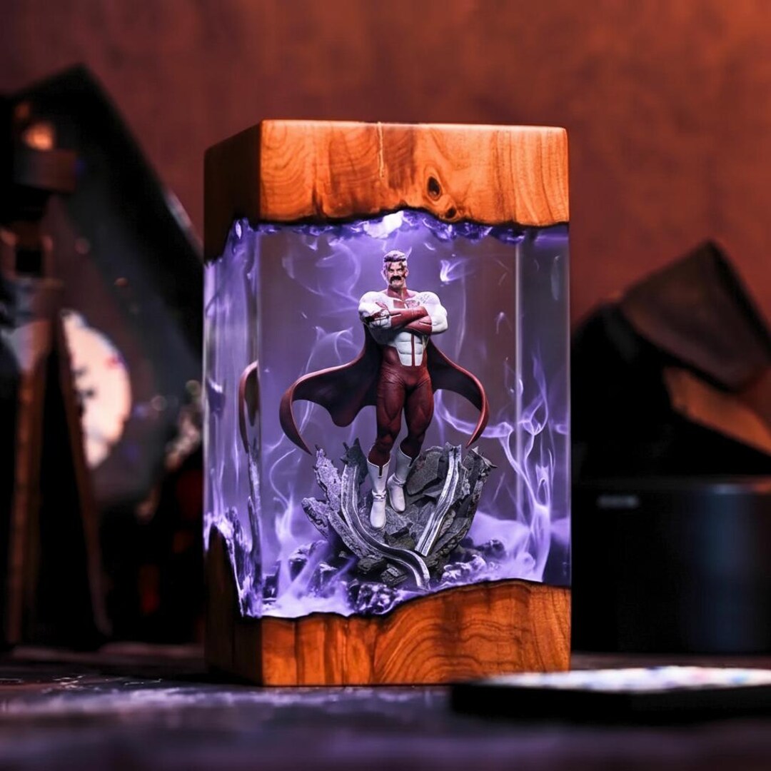 Invincible Lamp Invincible Omni Man Resin Lamp, Superhero Night Light, Resin Wood Desk ...