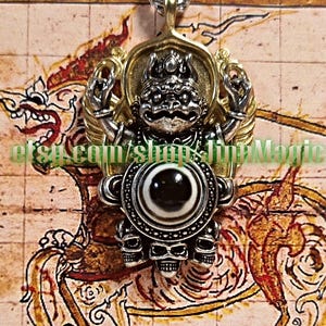 Rare Amulet With Eye of Heaven, Source of Unlimited Wealth, Money & Protection, Khodamic Thai Magical Amulet