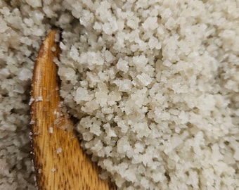 Natural raw salt, specially formulated for purification with lemon and hyssop! Purifies the aura, removes negative energies, and provides protection.