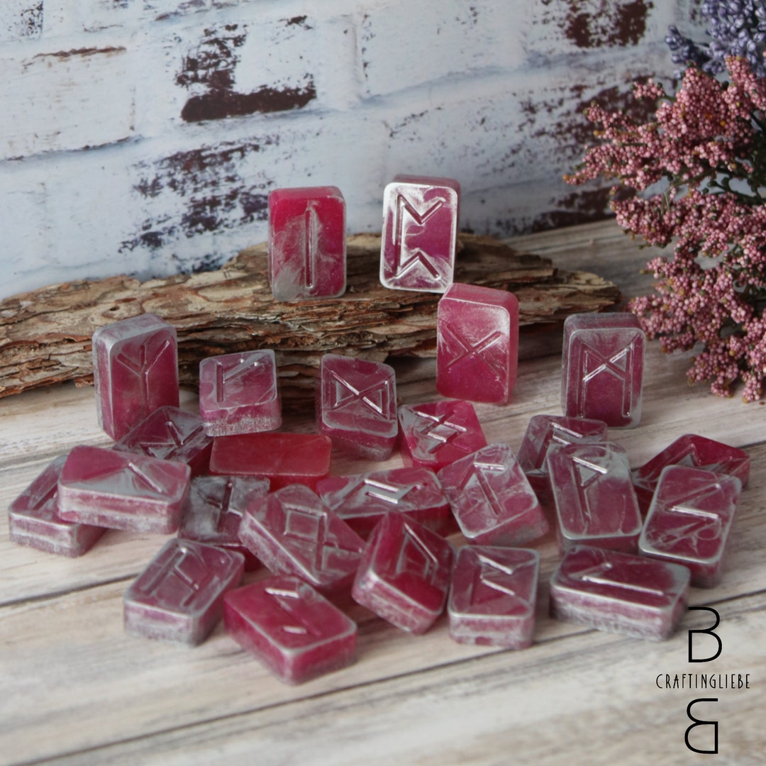 Rune Set Viking Divination Runes Futhark Stones Runes Mystical Gifts ...