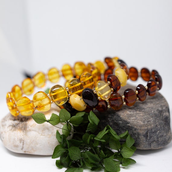 Bracciale in ambra baltica con oro, pietre naturali di ambra baltica, bracciale con pietre preziose verdi, argento sterling placcato oro, bracciale regolabile - Italia