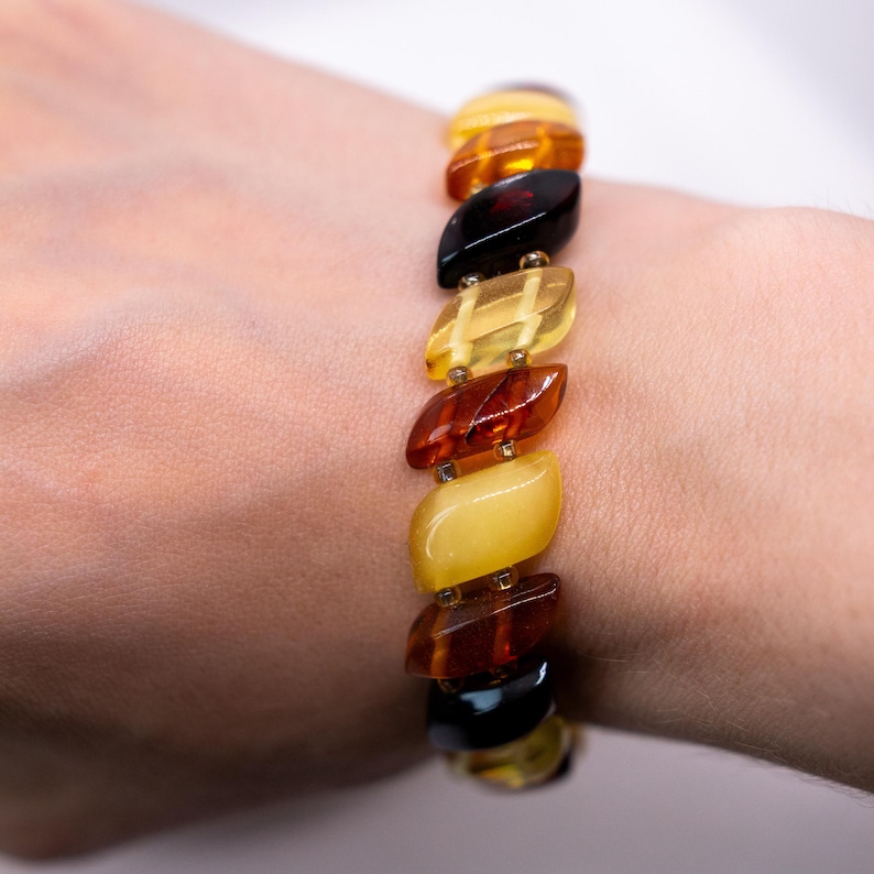 Buntes Bernstein Armband. Bild 2