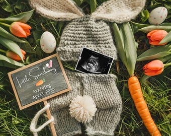 Cute Easter Pregnancy Announcement, Spring Baby Announcement Digital, Gender Neutral Baby Reveal, Editable Social Media Template, Somebunny