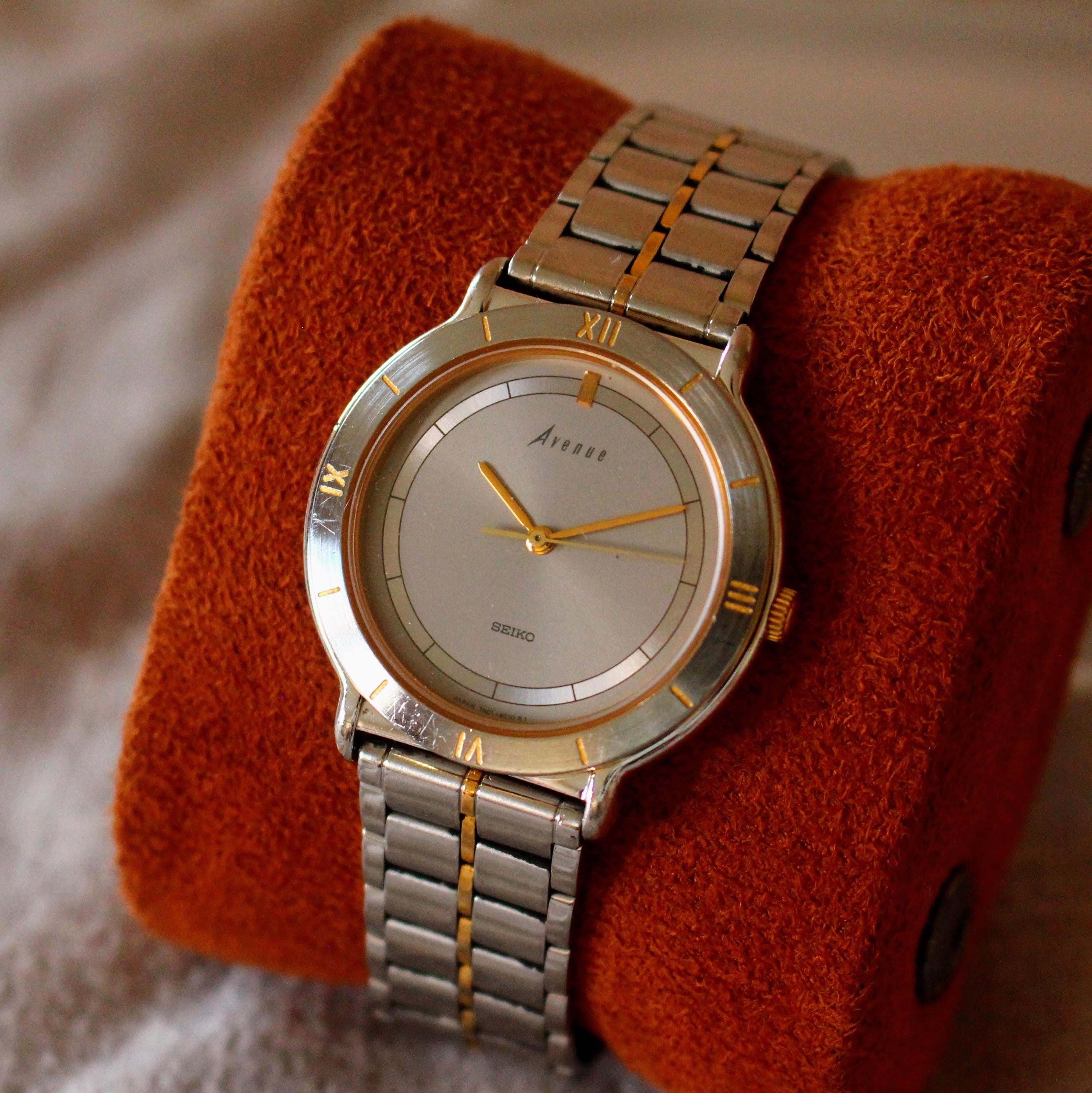 1988年製 SEIKO AVENUE セイコー アベニュー 全数字 腕時計 セイコー》アベニュー電池交換済み稼動 - メルカリ