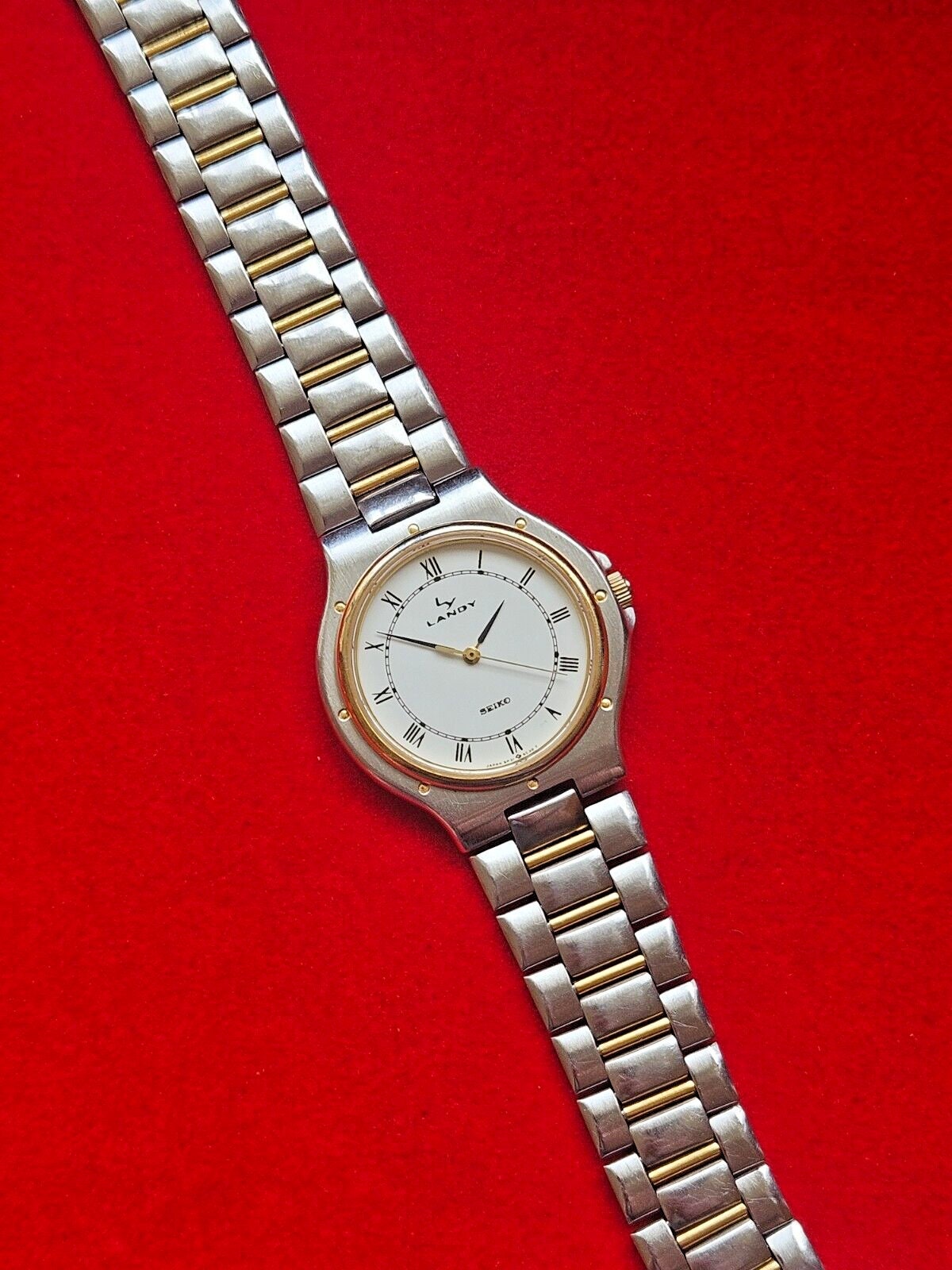 Vintage Seiko Landy Gold and Silver Mens Watch - 5P61-6B00 - Fully