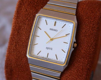 R6-3763 SEIKO SPIRIT 5E31-5B50 クォーツ腕時計 Vintage Seiko Spirit 5E31 5B50 Golden Dial Men Quartz Watch