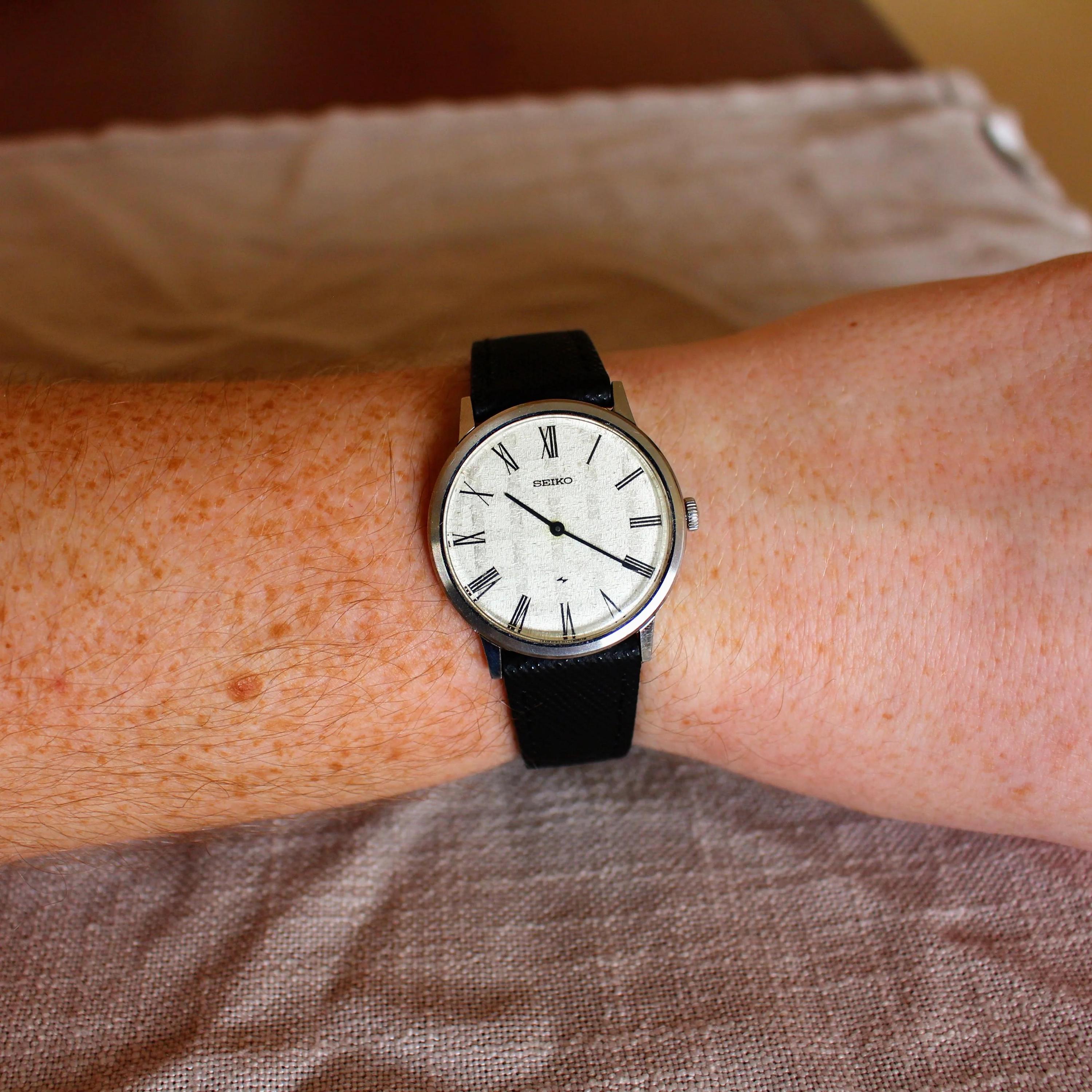 Seiko Chariot Thin Manual Wind Roman Numeral Dress Watch - 1976 