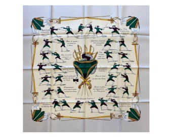 Hermès foulard intitulé " Traité des Armes" en Soie. 90X90. Très rare