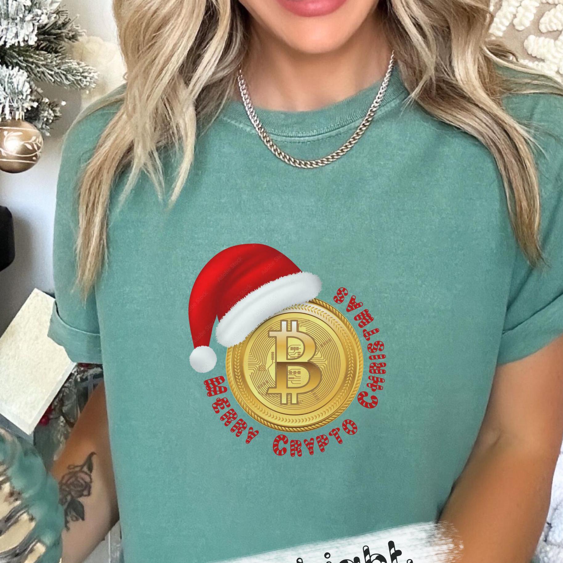 ビットコインサンタ コンフォートカラーTシャツ、暗号通貨クリスマスTシャツ - Etsy 日本