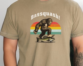 Camiseta Bassquatch: Divertida camiseta de pesca de lubina Bigfoot