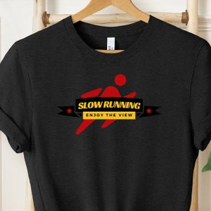 Slow Runners Club, Slow Runner Shirt, Slow Runner Gift, Funny Running TShirt, Marathon T-Shirt, Running Gift, Vintage Retro Shirt, Retro Run