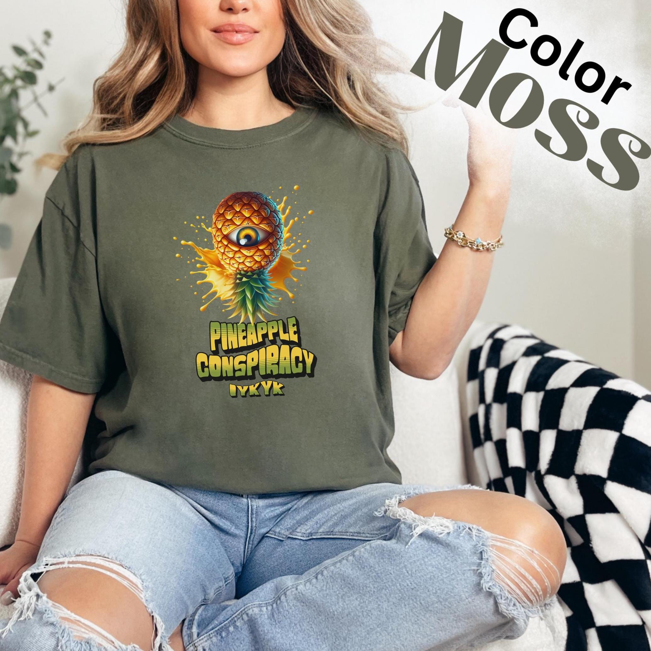 Upside Down Pineapple T-shirt: IYKYK Swinger Life Humor Tee - Etsy