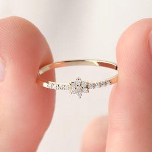 14K Gold Daisy Diamond Ring - Floral Gold Ring - Minimalist Promise Ring - Solid Gold CZ Diamond Flower Ring - Mother&#39;s Day Gift for Her