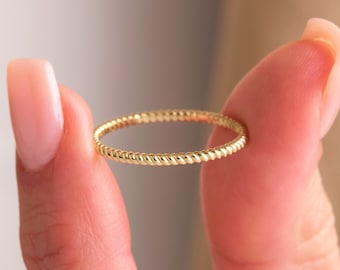 18K Gold Infinity Twisted Band Real Gold Twist Stackable Wedding Band Dainty Gold Twisted Rope Ring Minimalist Wedding Ring Bridal Jewelry
