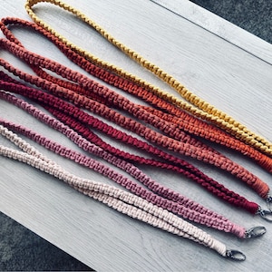 Boho Macrame Lanyard / Cute Macrame Lanyard / Macrame Accessories / Stocking Stuffers / Gifts for Friends / Macrame Keychain / Badge Holder