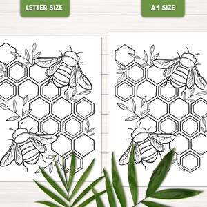 Peut inclure: Page de coloriage en noir et blanc repr&eacute;sentant deux abeilles et un nid d'abeilles. Les abeilles sont dessin&eacute;es dans un style r&eacute;aliste avec des ailes et des pattes d&eacute;taill&eacute;es. Le nid d'abeilles est dessin&eacute; dans un style simple avec des cellules hexagonales.