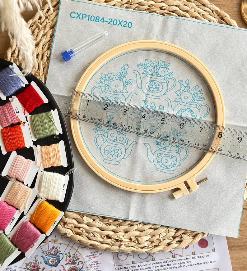 Kit de bordado de tetera floral para principiantes, juego de bordado a mano preimpreso de 20 cm, regalo para amantes del té con estilo cottagecore, envío el mismo día. imagen 5