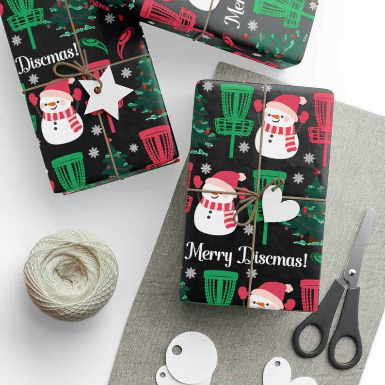 Disc Golf Christmas Wrapping Paper, Disc Golf Gifts, Frisbee Golf Player Gift, Funny Wrapping Paper Roll, Festive Disc Golf Basket Gift Wrap zdjęcie 1