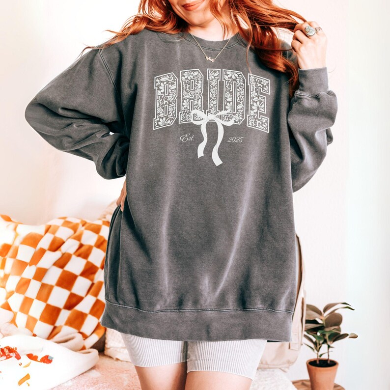 Custom Bride Sweatshirt, Future Mrs. Comfort Colors® Sweatshirt, Coquette Wifey Shirt, Bridal Shower Gift, Bachelorette Tee, Engagement Gift Pepper